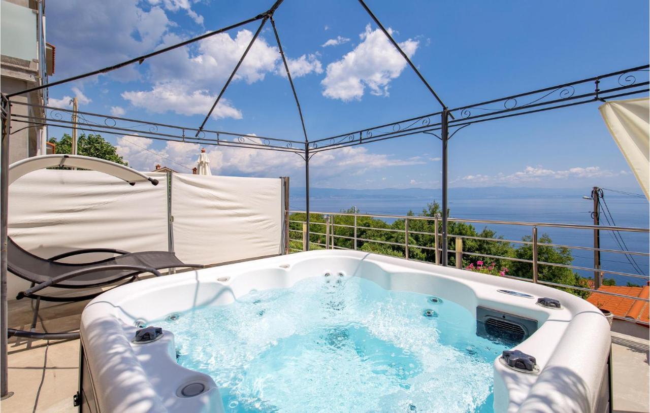 1 Bedroom Gorgeous Apartment In Mošćenička Draga 외부 사진