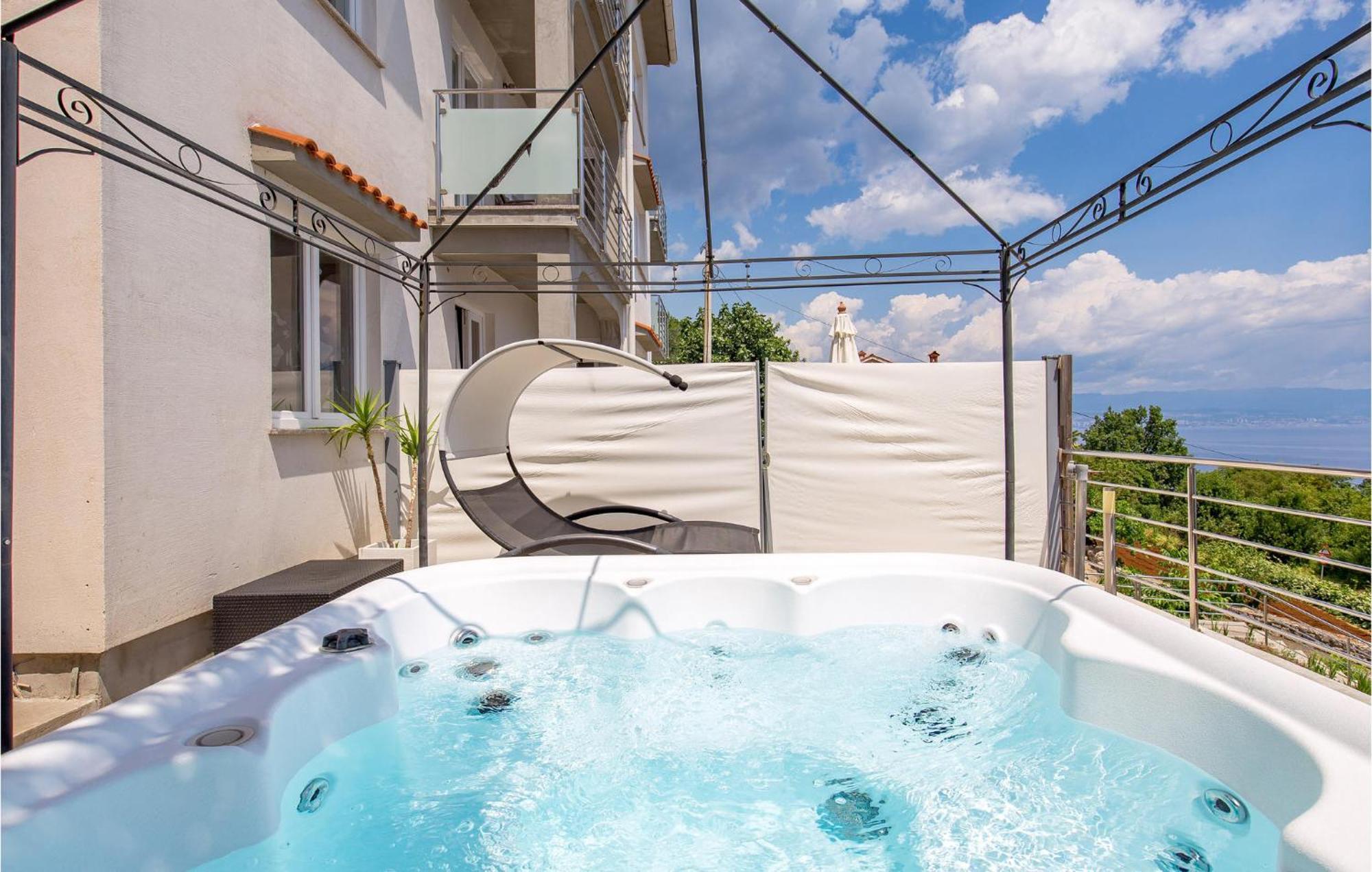 1 Bedroom Gorgeous Apartment In Mošćenička Draga 외부 사진