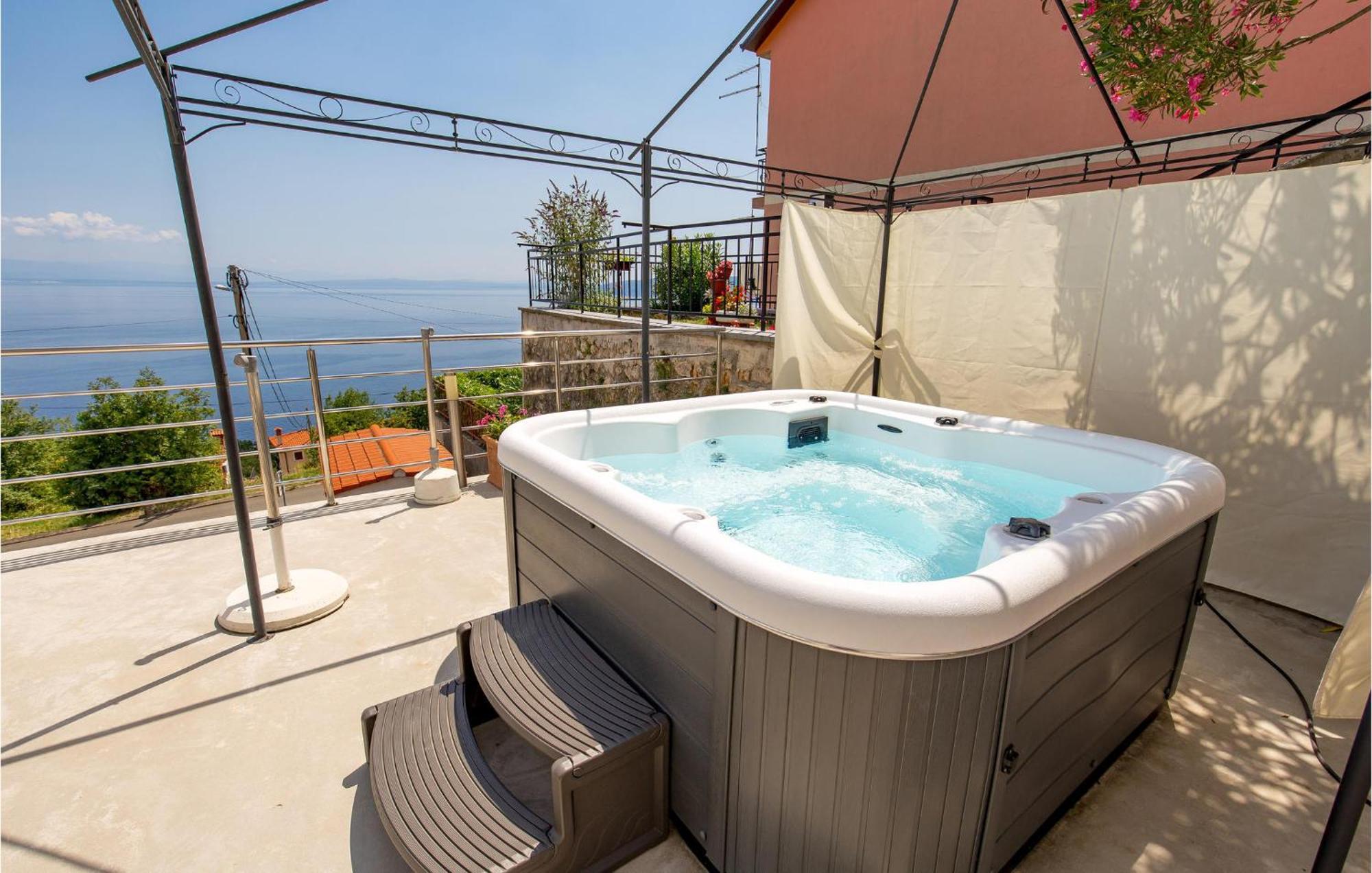 1 Bedroom Gorgeous Apartment In Mošćenička Draga 외부 사진